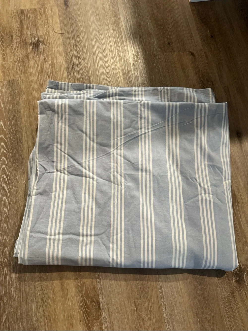 Brand New Never Used Blue and White Striped King Sized 100% Cotton Duvet Cover